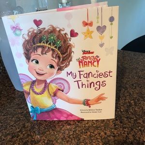 Children’s NWOT Fancy Nancy “My Fanciest Things”.